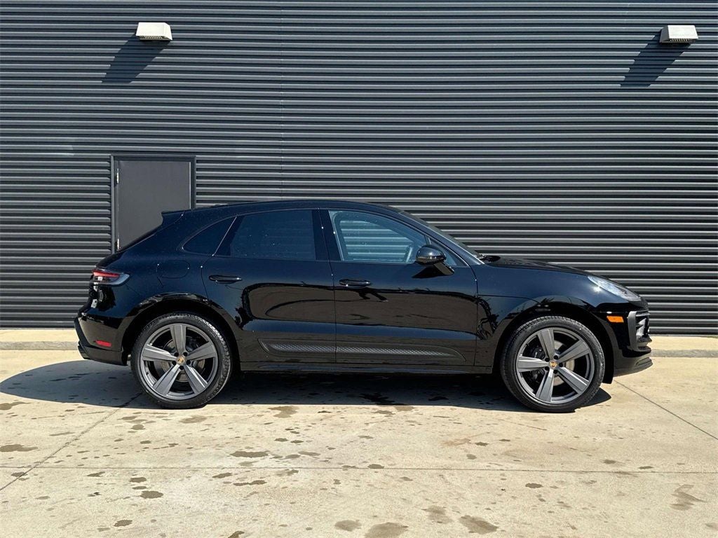 2025 Porsche Macan AWD