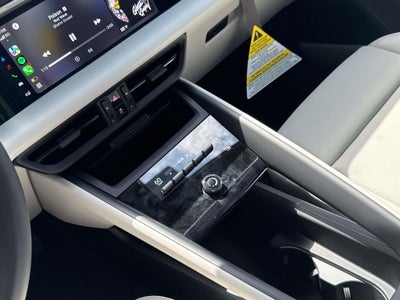 2024 Porsche Macan Electric 4