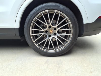 2023 Porsche Cayenne S Platinum Edition