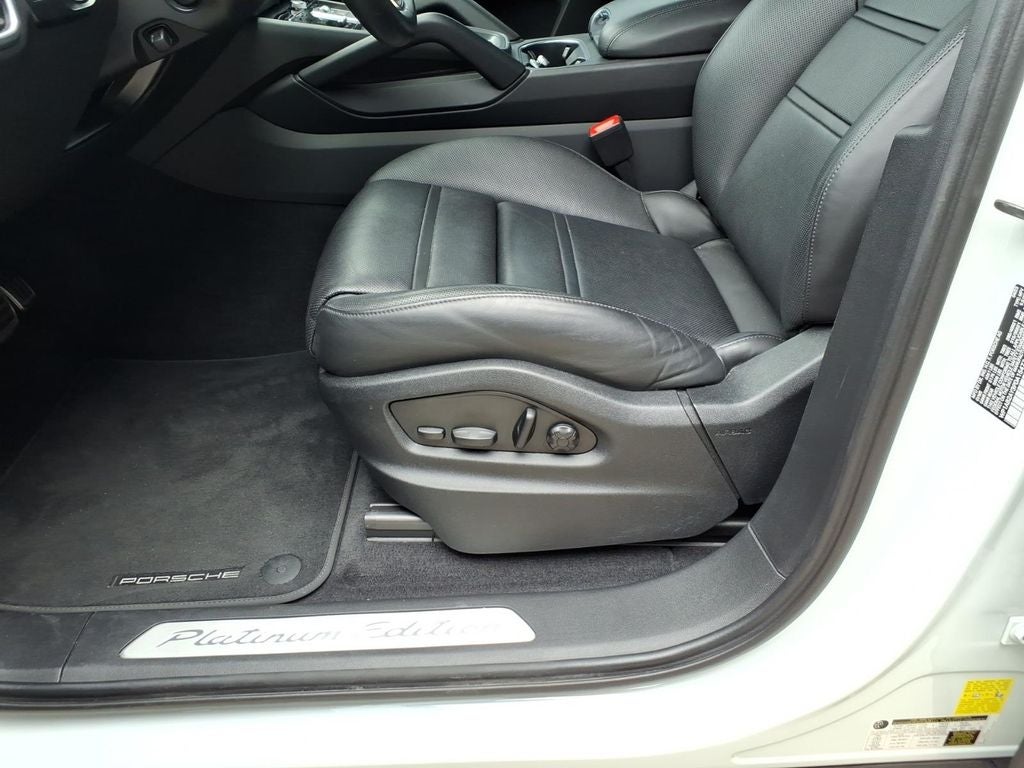2023 Porsche Cayenne S Platinum Edition