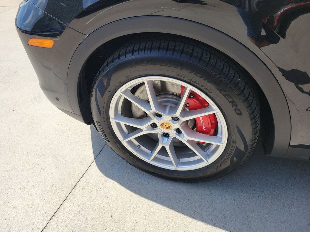 2025 Porsche Cayenne S