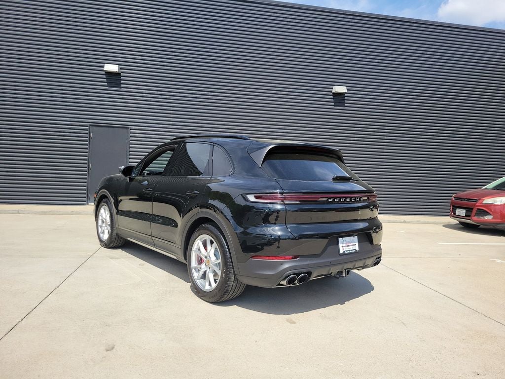 2025 Porsche Cayenne S
