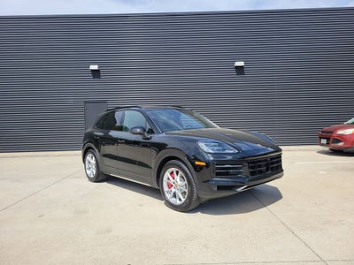 2025 Porsche Cayenne S