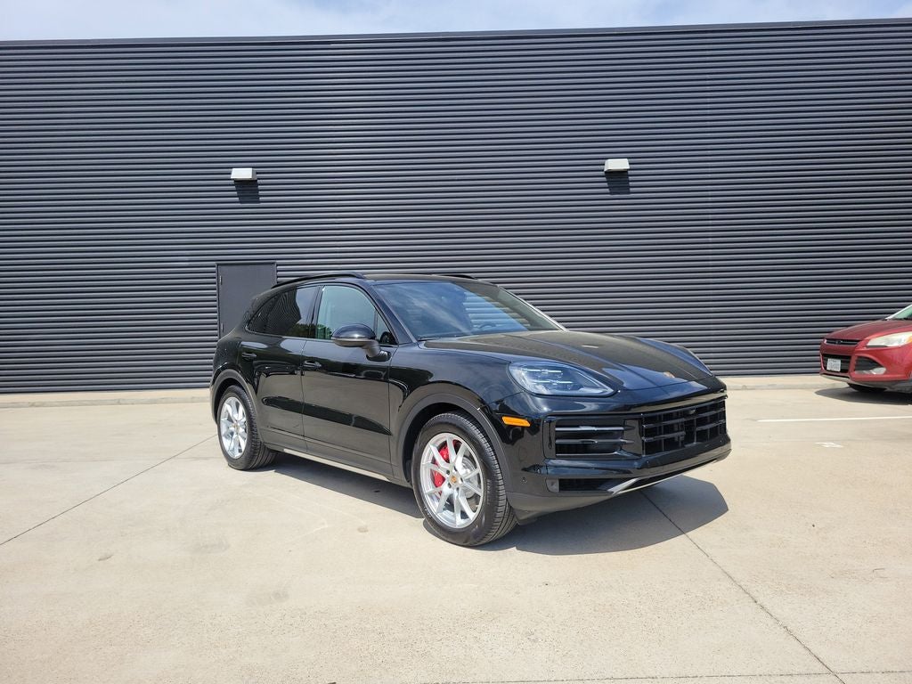 2025 Porsche Cayenne S